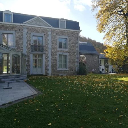 La Chambre Du Chateau De Bernalmont Liège Dış mekan fotoğraf
