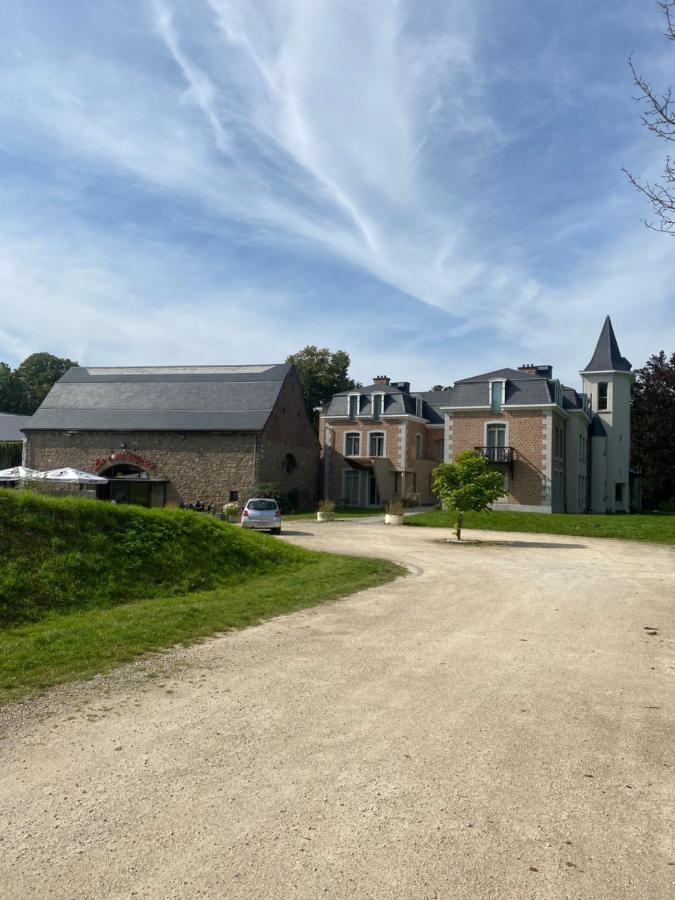 La Chambre Du Chateau De Bernalmont Liège Dış mekan fotoğraf