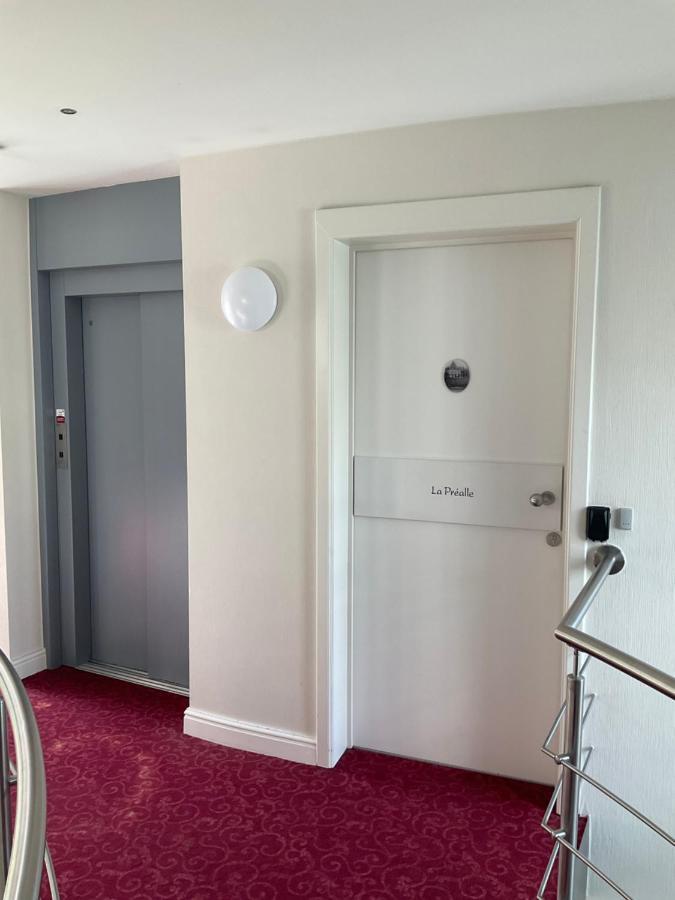 La Chambre Du Chateau De Bernalmont Liège Dış mekan fotoğraf