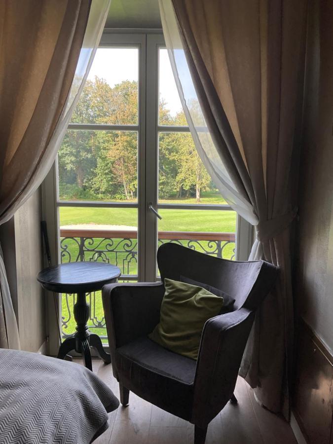 La Chambre Du Chateau De Bernalmont Liège Dış mekan fotoğraf