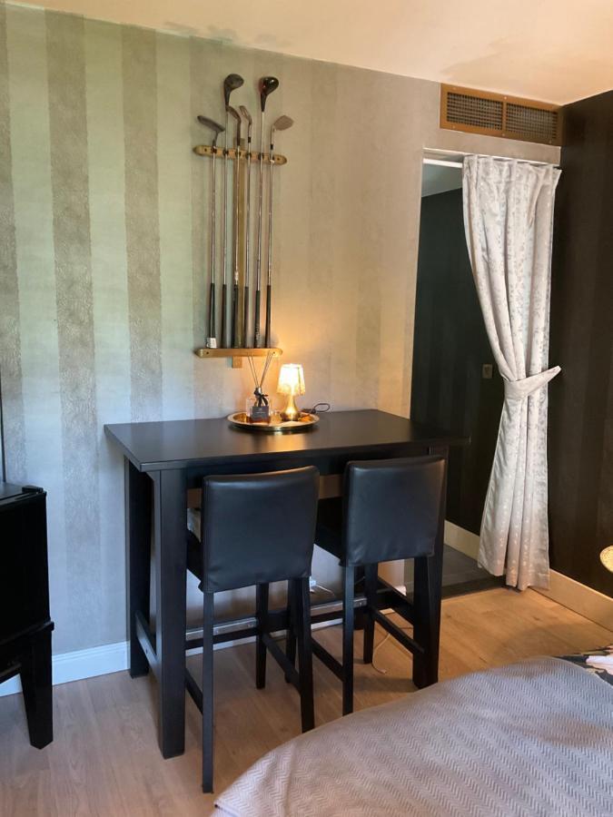 La Chambre Du Chateau De Bernalmont Liège Dış mekan fotoğraf
